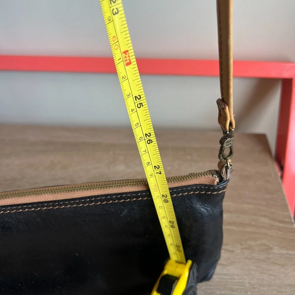 Hobo Black Leather Crossbody Cadence Vintage Hide Small Convertible Crossbody‎